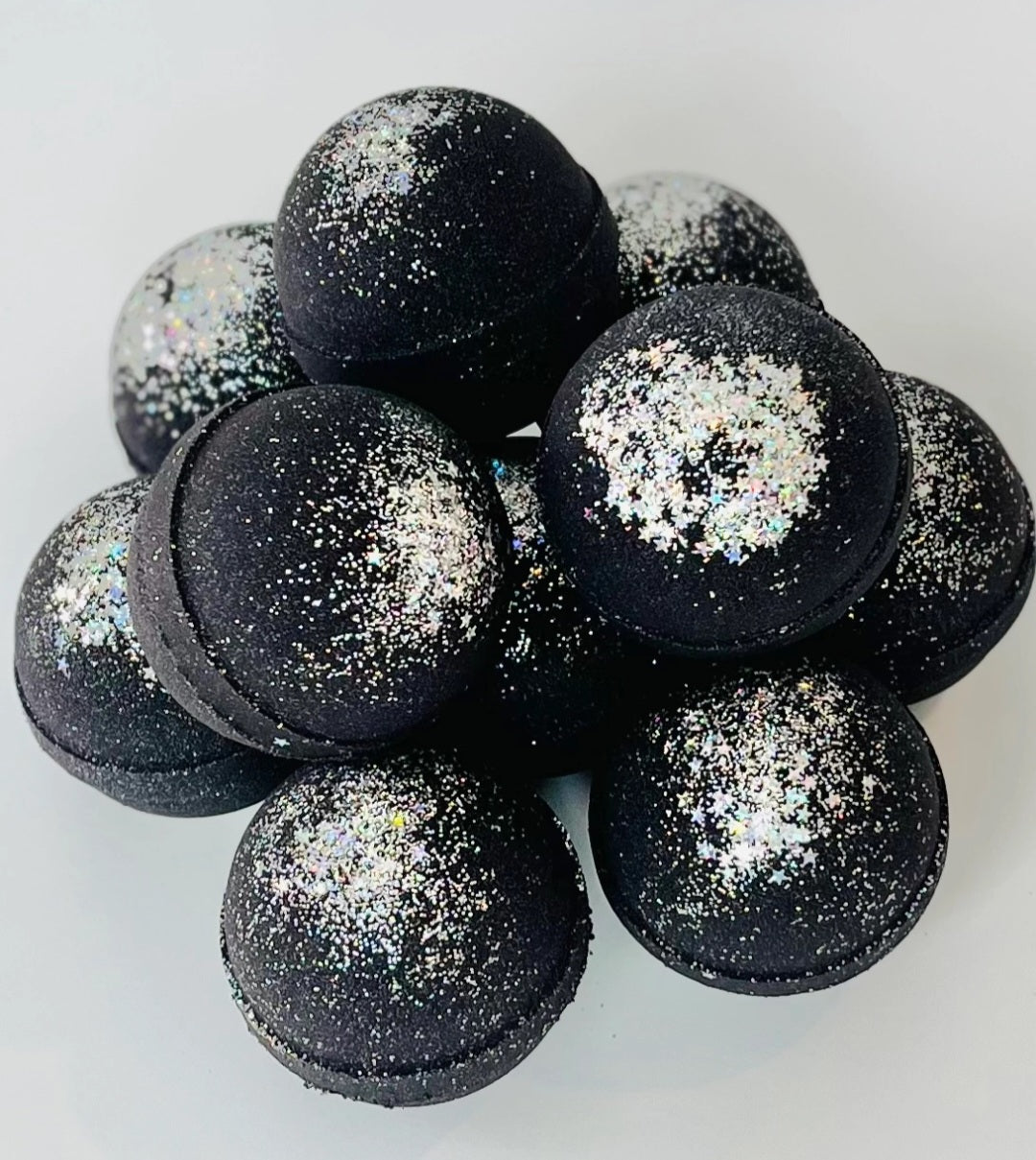 Black Star Bath Bomb