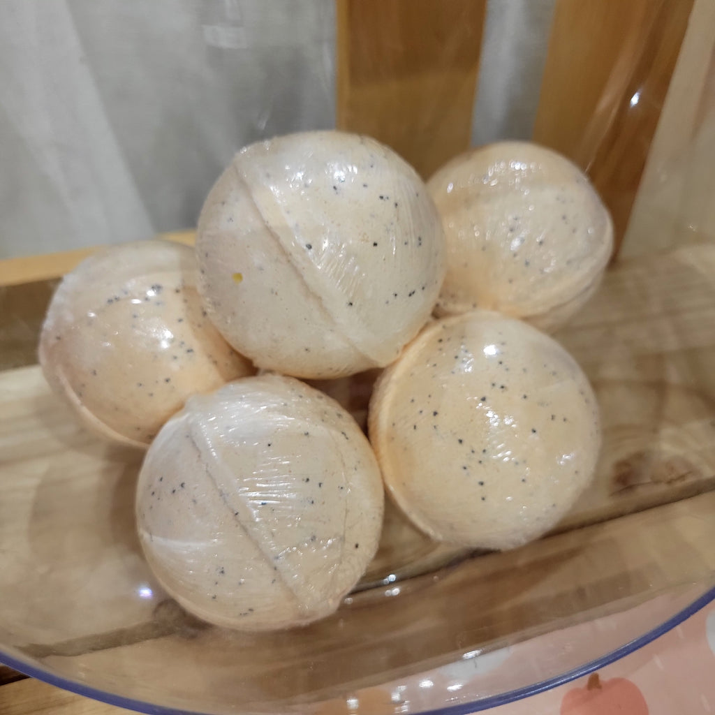 Pear & Pomegranate Bath Bomb